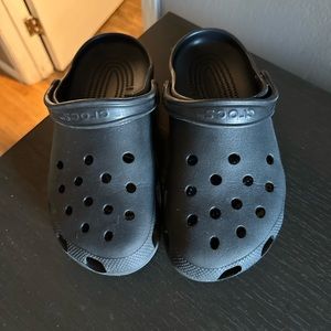 Black Crocs